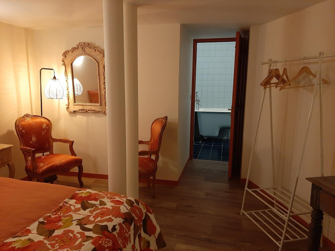 Bedroom 2, chambre d'hotes charme et nature, Haute-Loire