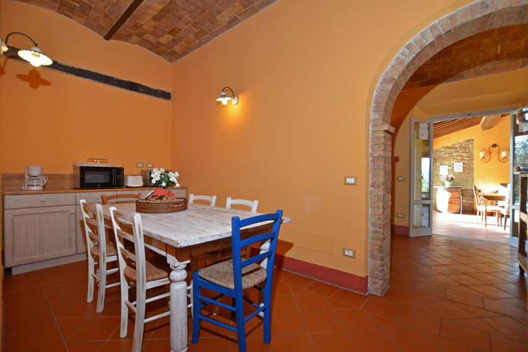 Room 4, Villa Paradiso 8 in Casole d Elsa, Siena