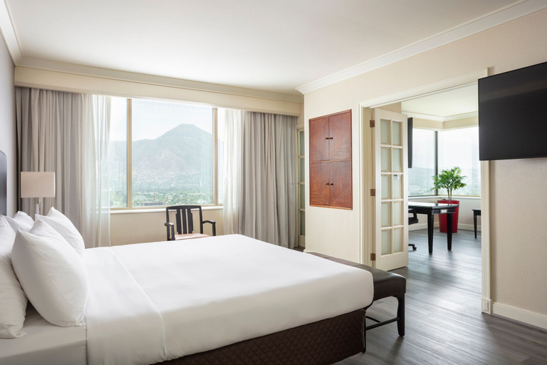 Bedroom 4, Santiago Marriott Hotel, Santiago