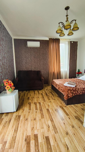 Others 5, Mira Hills, Martvili