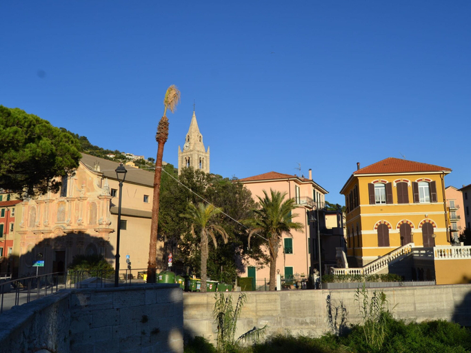 Exterior & Views 2, Apartment near Sea, Savona