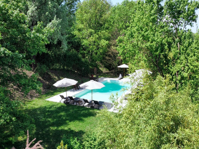 Pool 5, Charming House in Umbria With Pool, Perugia