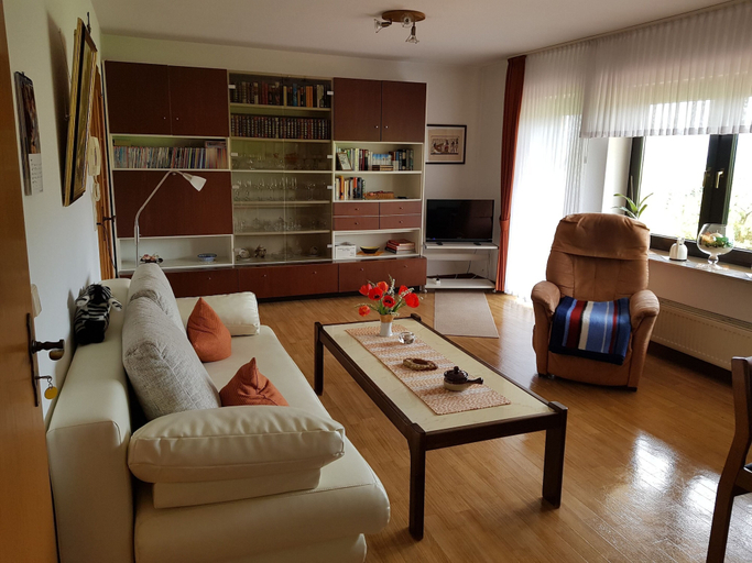 Others 4, Wohnung in Deifeld mit Garten, Hochsauerlandkreis