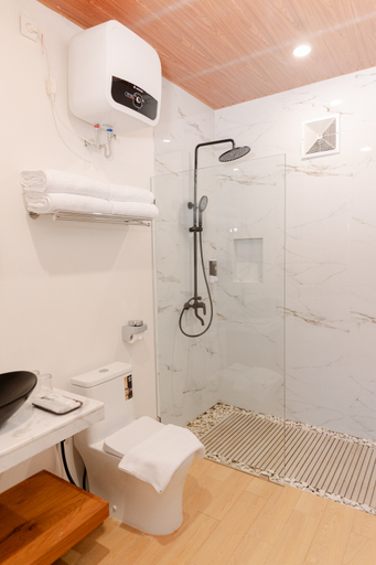 Bathroom 6