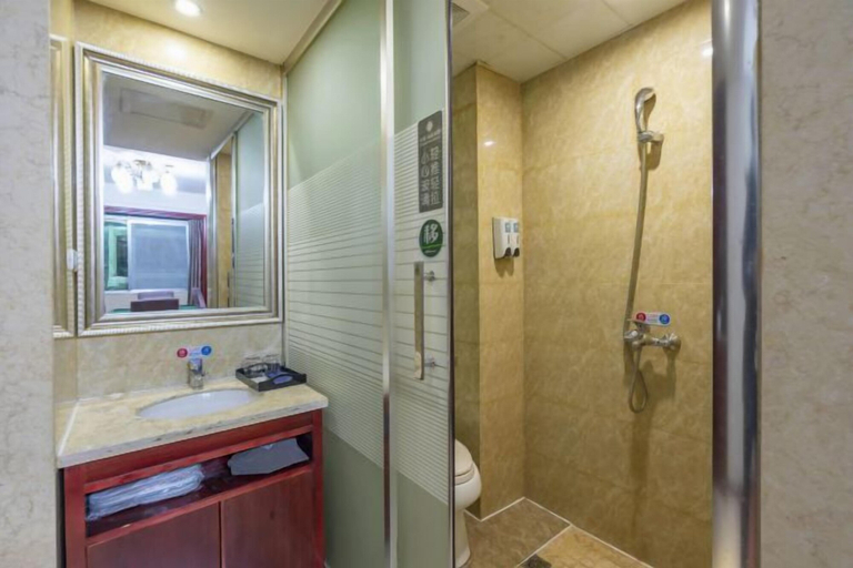 Bathroom 4, Chonpines Hotel, Xinyu