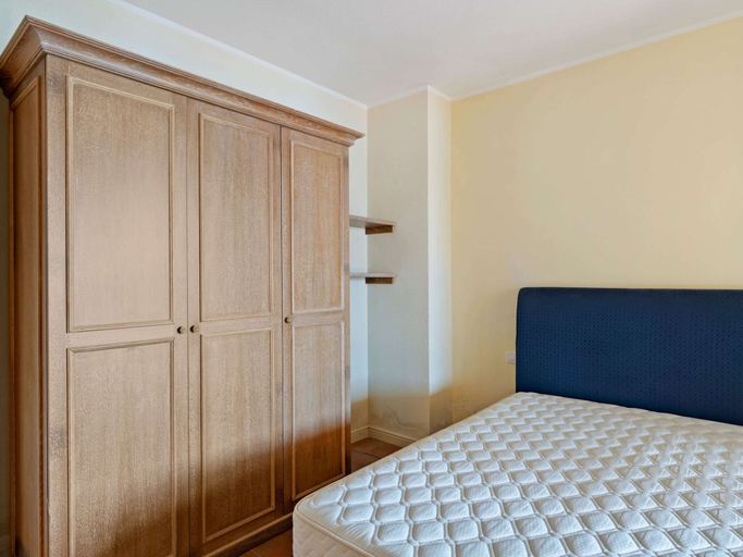 Bedroom 3, Spacious Apartment in Rancone With Lake View, Verbano-Cusio-Ossola