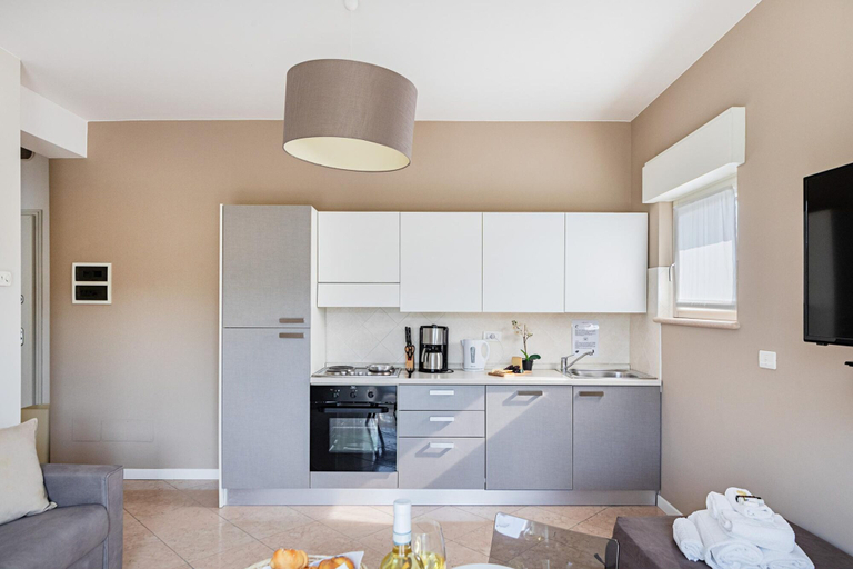 Room 4, Residenza Miralago - 10 Lavinia - Locazione BK, Brescia