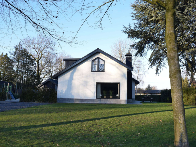 Exterior & Views 2, Villa in Netherlands With Private Pool, Barneveld