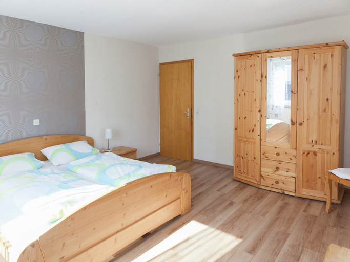 Bedroom 2, Spacious Holiday Home in Haserich near Lake, Cochem-Zell