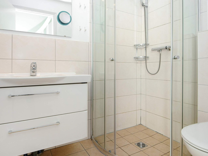 Bathroom 3, Holiday Home in Wendtorf, Plön