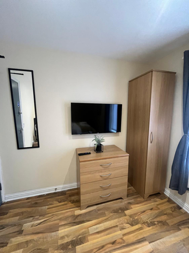 Others 2, Shared Room, Tameside