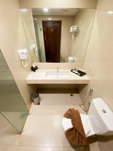 Bathroom 8