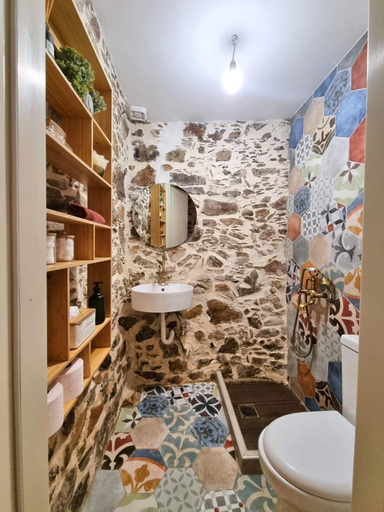 Bathroom 2, Mesavlia Traditional Stone House, Crete
