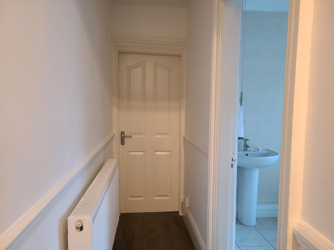Bathroom 4, Comfort Near Riverside Stadium, Middlesbrough