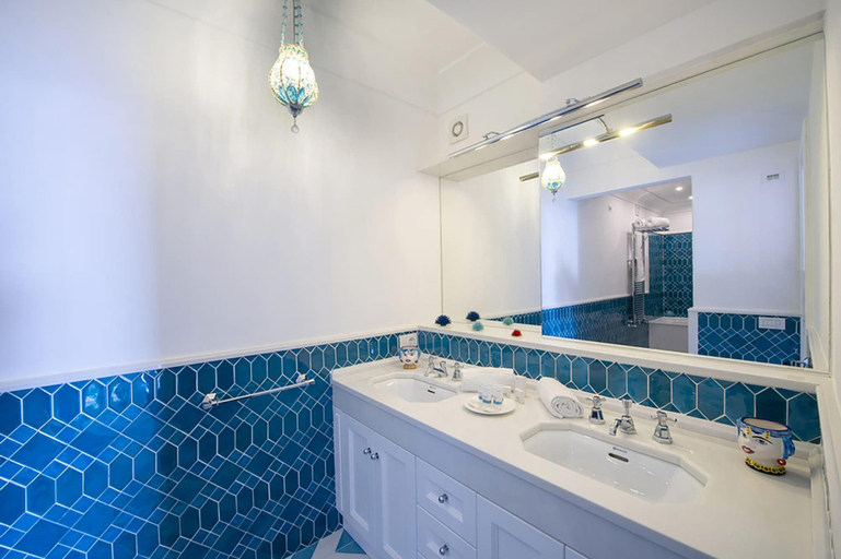 Bathroom 5, Villa Celeste in Praiano, Salerno