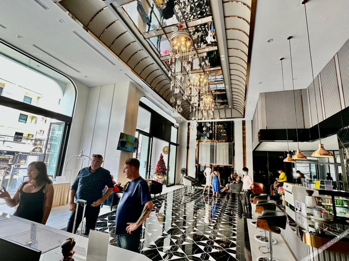 Food & Drinks 4, Debua hotel Pattaya, Pattaya