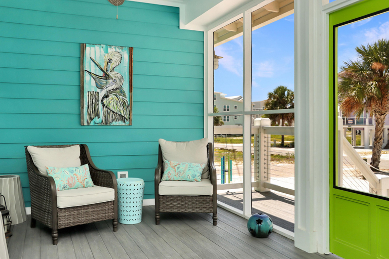 Interior 5, Second Chance, Bay