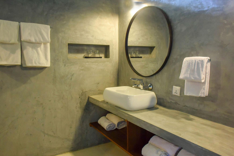Bathroom 5, Eva Lanka Hotel, Tangalle