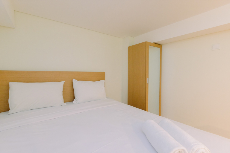 Elegant and Nice Studio at Apple 1 Condovilla Apartment By Travelio, South Jakarta