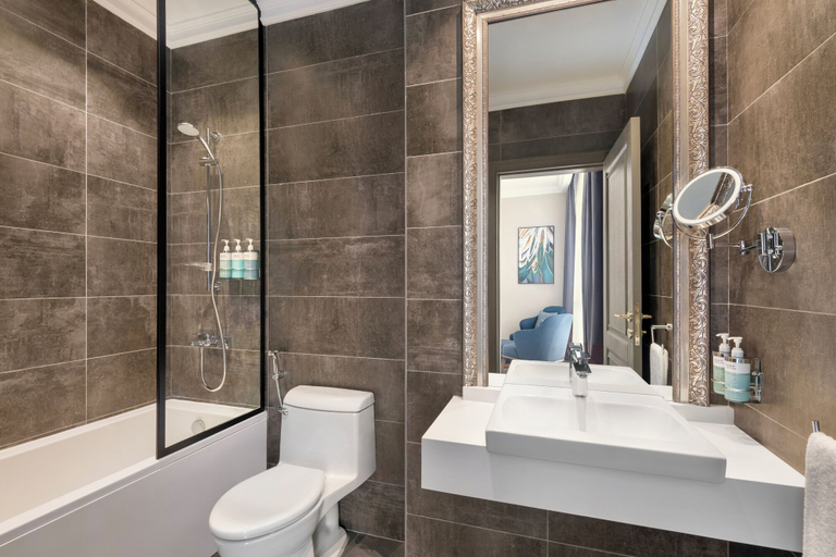 Bathroom 5, Mercure Riyadh Al Anoud, Riyadh