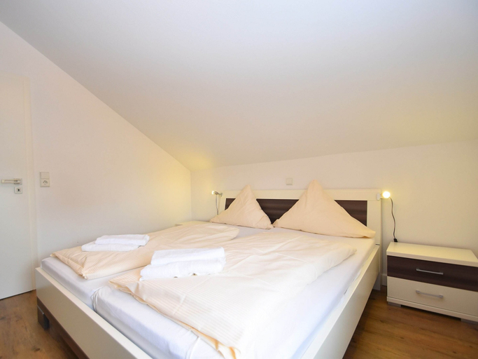 Bedroom 3, 2 Separate Wohnungen mit Balkon an der Skipiste, Waldeck-Frankenberg