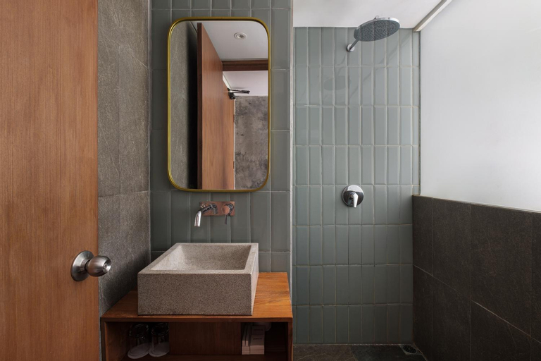 Bathroom 15