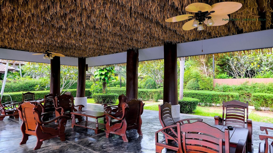 Food & Drinks, Nai Harn Grand Villa, Phuket Island