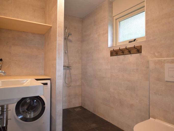 Bathroom 4, Peaceful Holiday Home in Lemele, Ommen