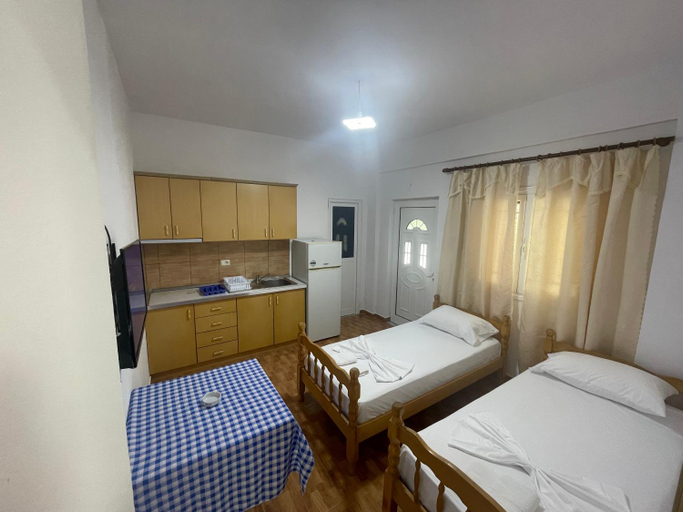Bedroom 2, Family Garden, Sarandës
