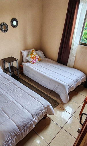Bedroom 4, Hostel Coati Place Bed & Breakfast, Puntarenas