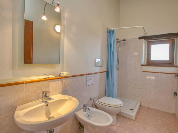Bathroom 4, Apartment in Sant'angelo Near Medieval Town, Pesaro E Urbino