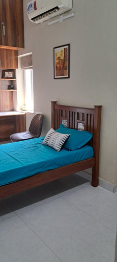Bedroom 2, Gulmohar, Gautam Buddha Nagar