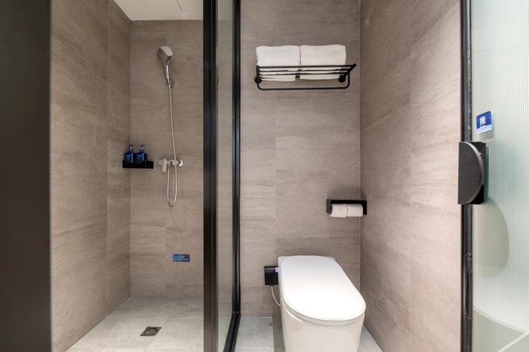 Bathroom 3, Hanting Hotel Wuhan Caidian Economic Development Zone Changfu Industrial Park, Wuhan