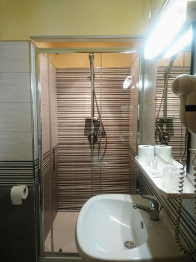 Bathroom 8