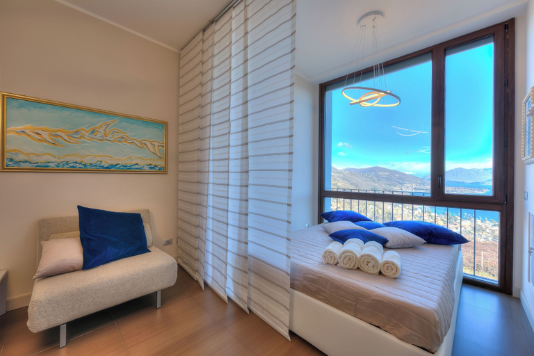 Bedroom 3, Suite on The Lake, Novara