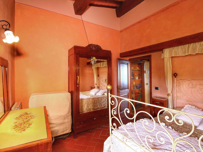 Bedroom 3, Belvilla by OYO Le Balze, Arezzo