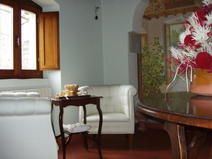 Living room 2, Apartment for 4 People, Poppi, Arezzo