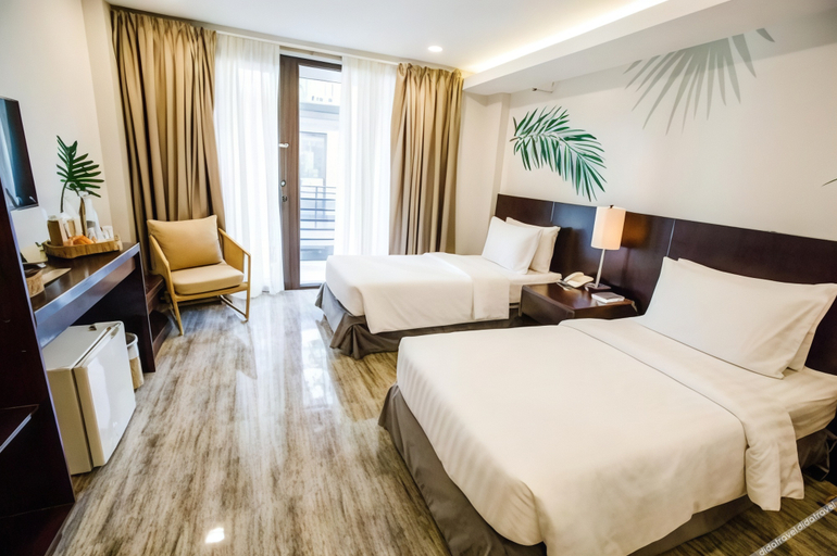 Bedroom 2, Holiday Suites Port Barton, San Vicente