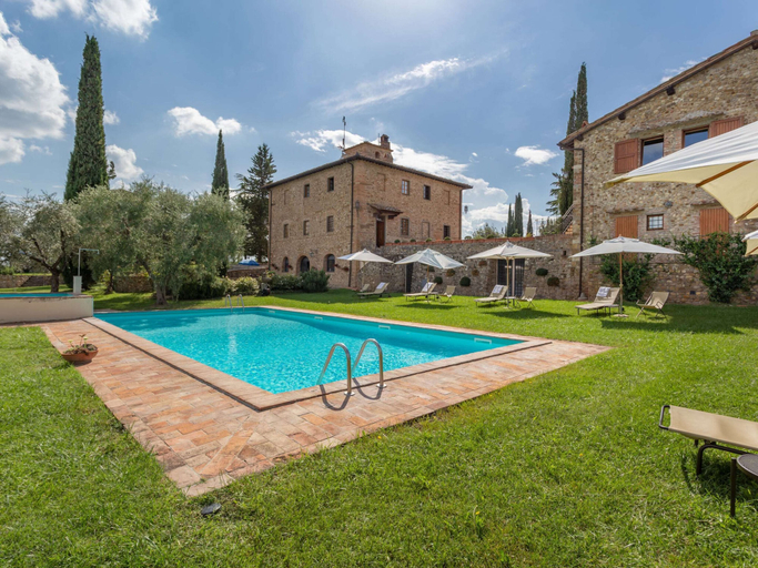 Sport & Beauty 1, Tuscan Cottage with 2 Pools, Florence