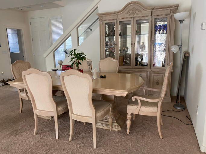 Others 4, Private room in a beautiful house, Clark