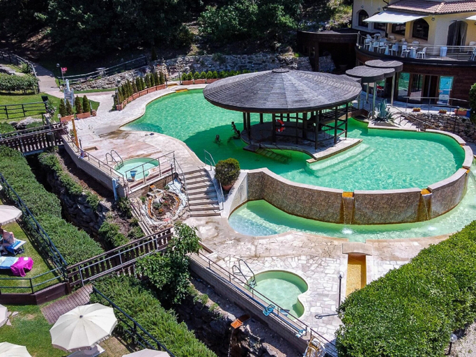 Exterior & Views 2, Charming Spa Apartment, Sorano, Grosseto
