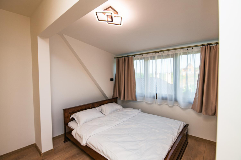 Bedroom 2, Pyramids Haven, Ramet