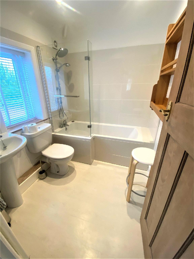 Bathroom, AS Brook Road, Hampshire