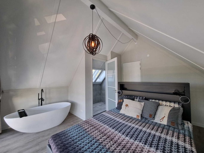 Bathroom 5, Luxury Villa Near the Frysian Water, Gaasterlân-Sleat