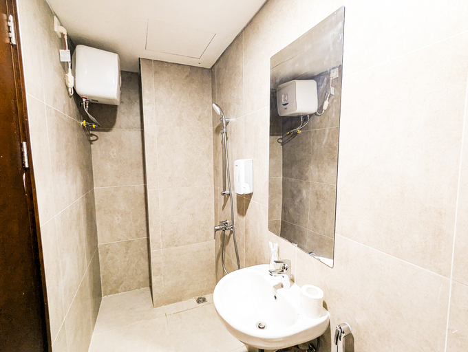 Bathroom 5, Lovina 8-06 at Pollux Meisterstadt, Batam