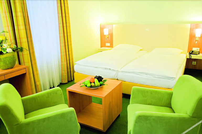 Bedroom 4, Parkhaus Hugel, Essen