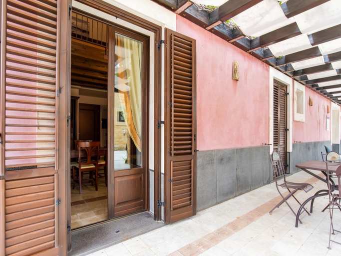 Others 3, Holiday Home Sicily With Pool & Sauna, Syracuse