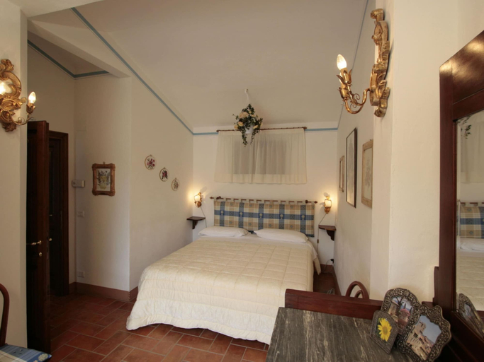 Bedroom 4, Holiday Home in Cortona With Pool, Arezzo