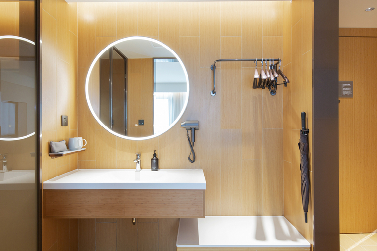 Bathroom 3, JI Hotel Dingzhou Railway Station, Baoding