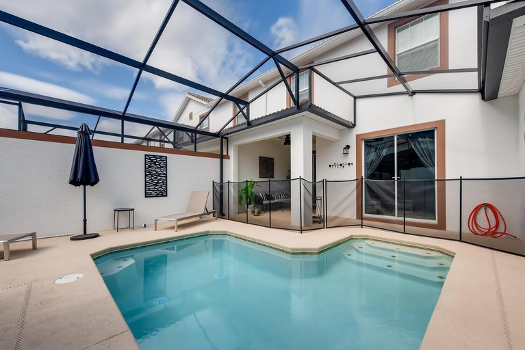 Others 4, 4802 LL Dream Getaway Luxury Townhome w/ Pool, Osceola
